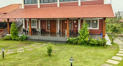 Mountain Peak Resort Room Type - Family Groups Room