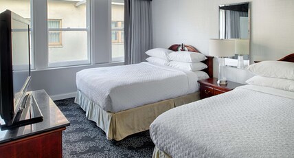 Embassy Suites by Hilton Portland Downtown Room Type - 2 QUEEN BED HIGH FL