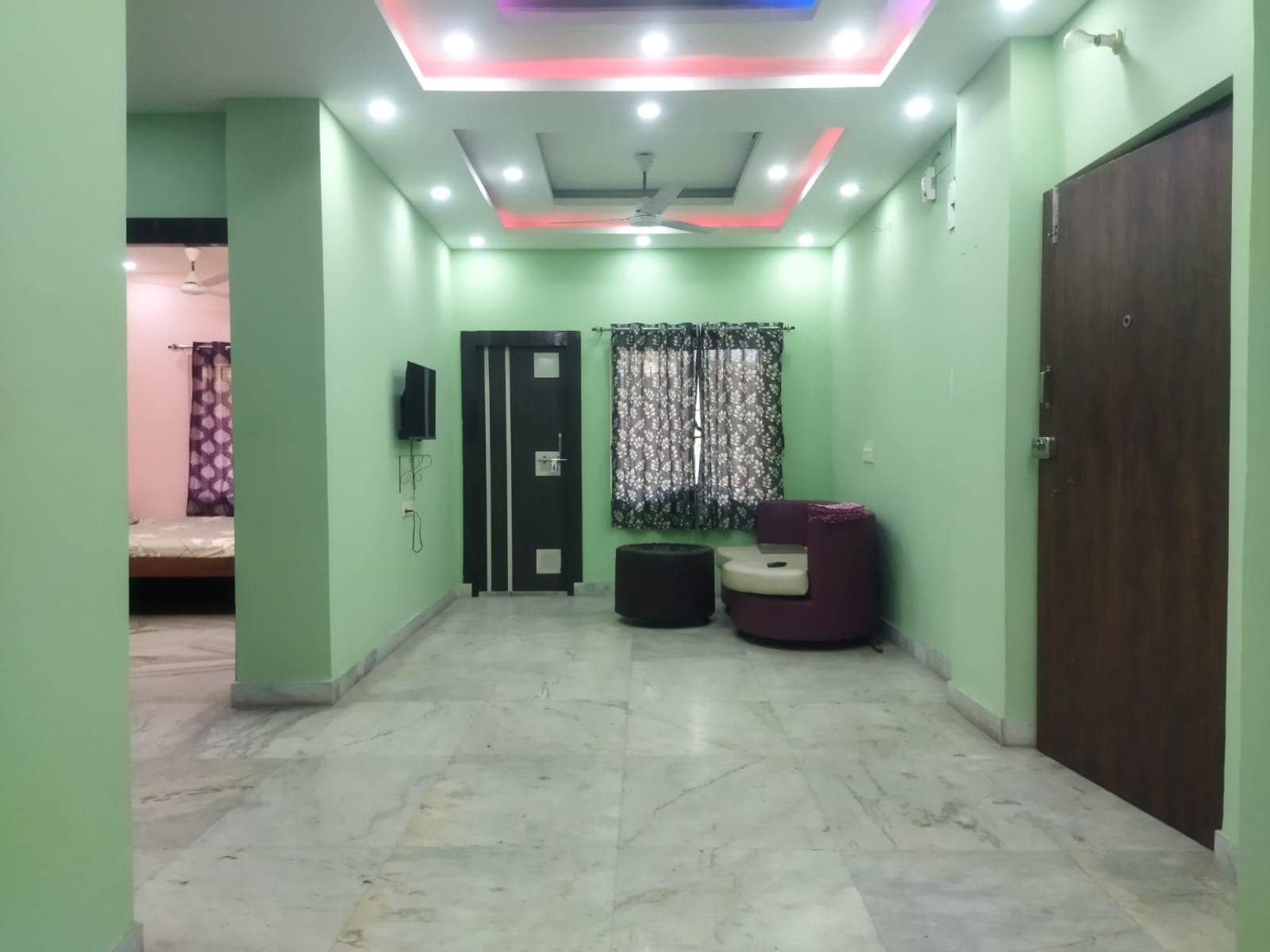 Ratan Kunja 3Bhk Apartment - Tap to explore photos