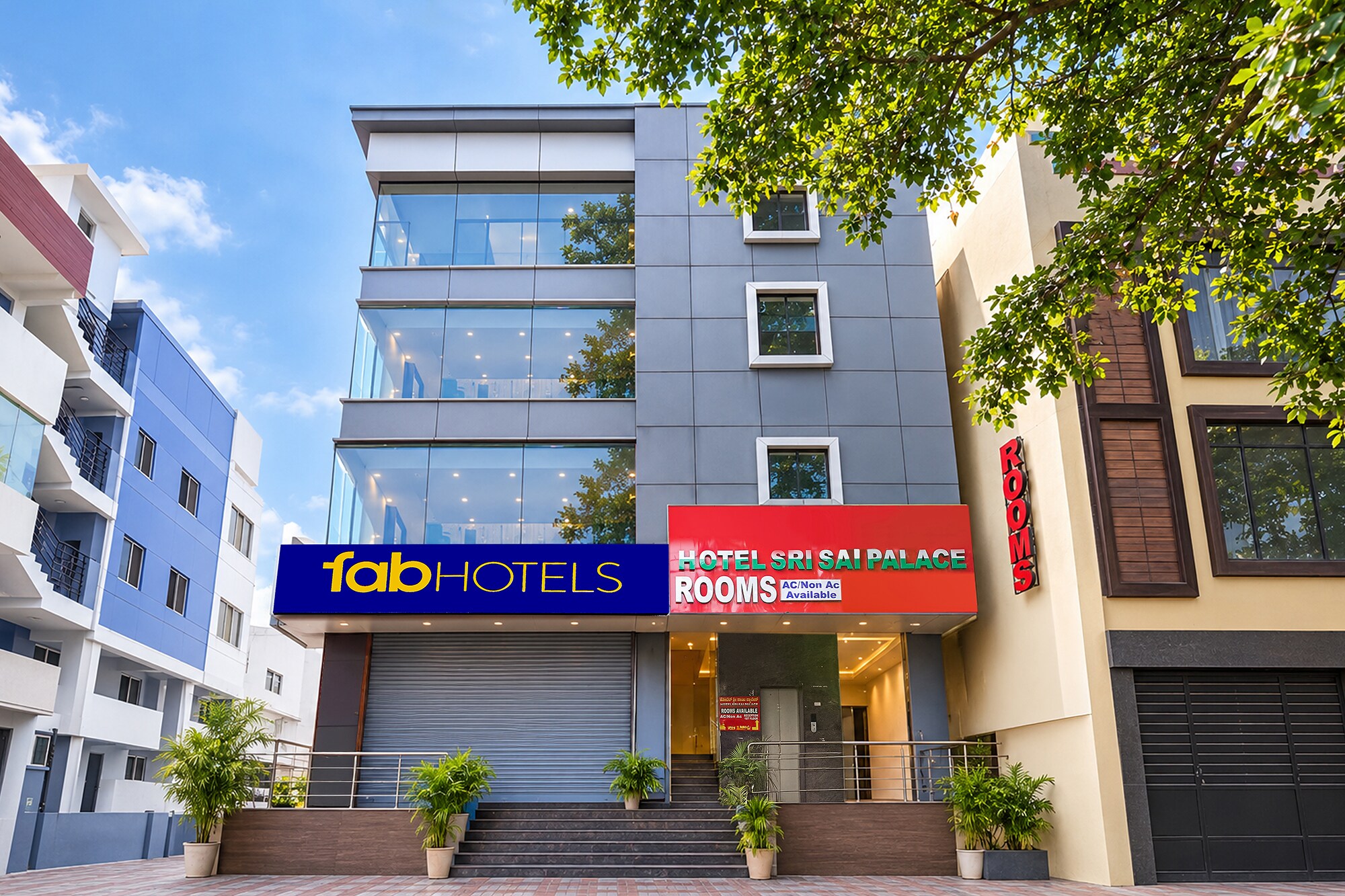 FabHotel Sri Sai Palace - Tap to explore photos