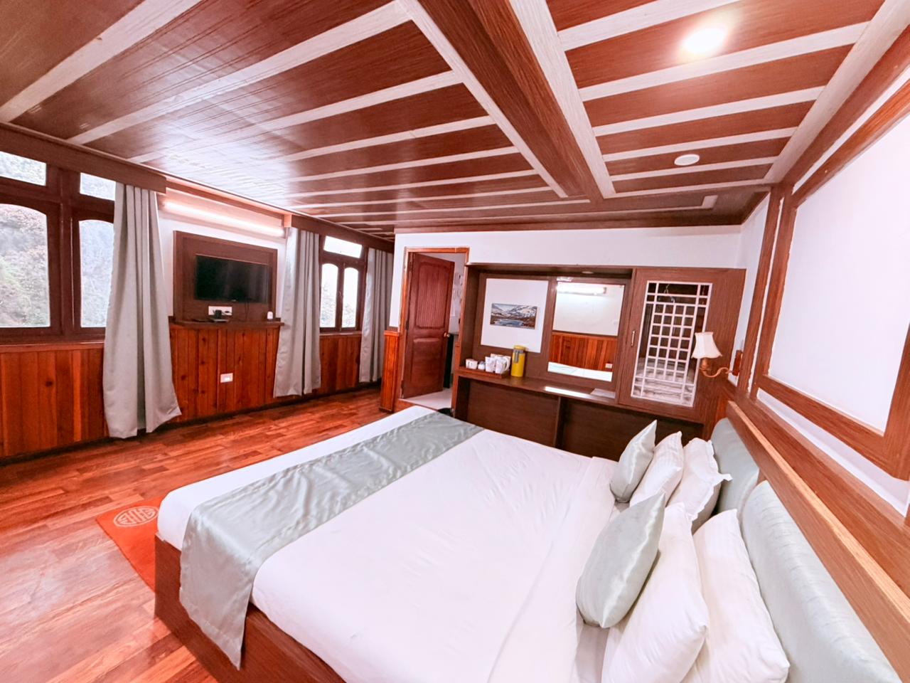 Yangthang Dzimkha Resort - Tap to explore photos