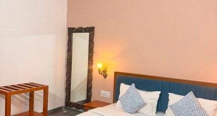 Footprint Luxe Udaipur- A Boutique Hostel Near Lake Pichola Room Type - Standard Double Room