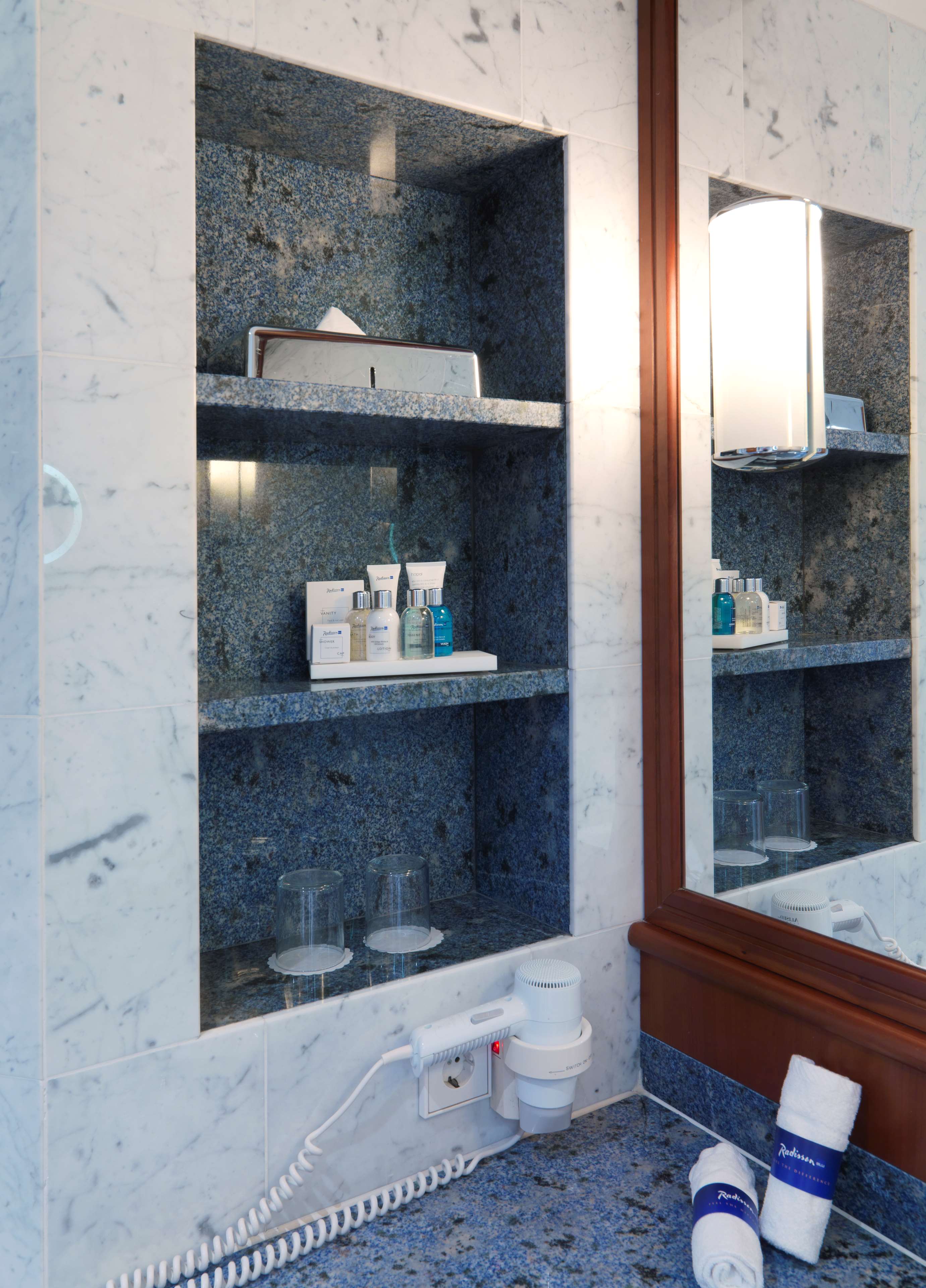 Radisson Blu Park Hotel & Conference Centre, Dresden Radebeul - Tap to explore photos
