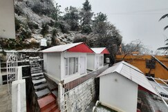 Saffron Homestay