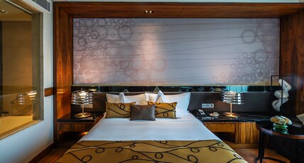 Crowne Plaza Rohini New Delhi, An IHG Hotel Room Type - KING MOBILITY ACCESSIBLE TUB Crowne Plaza Rohini New Delhi, An IHG Hotel Room Type - KING MOBILITY ACCESSIBLE TUB