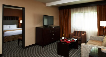 DoubleTree by Hilton Hotel Flagstaff Room Type - 1 KING PRESIDENTIAL SUITE
