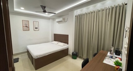 New Leaf (Guest House) Room Type - Deluxe Room- - Check in available till 11:30 pm