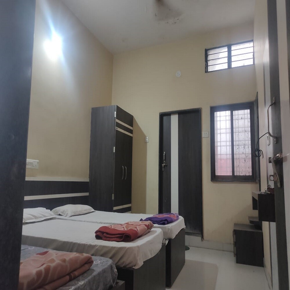 Hotel Shrinath Lodging and Bording - Tap to explore photos