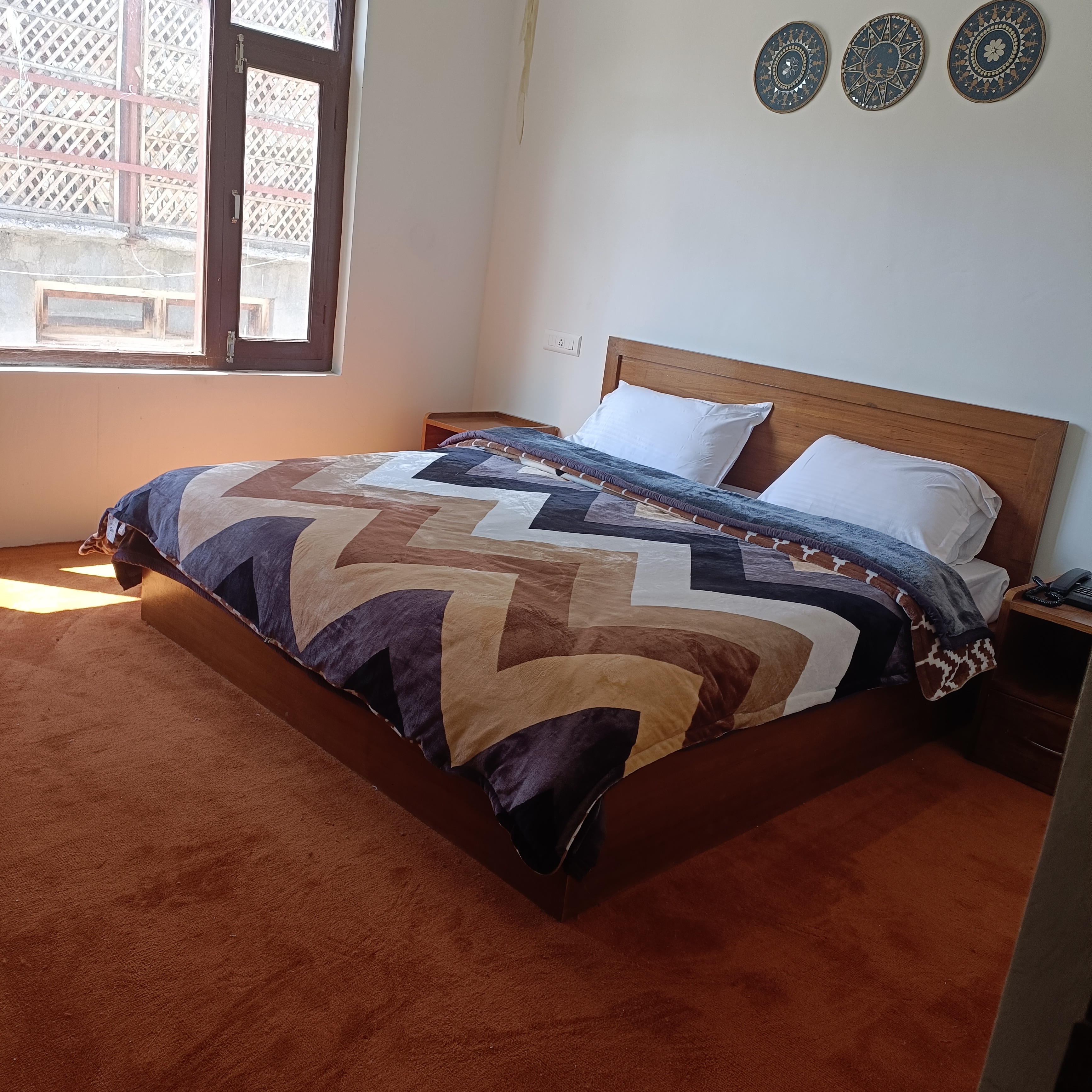 JAS CASTLE - Tap to explore photos