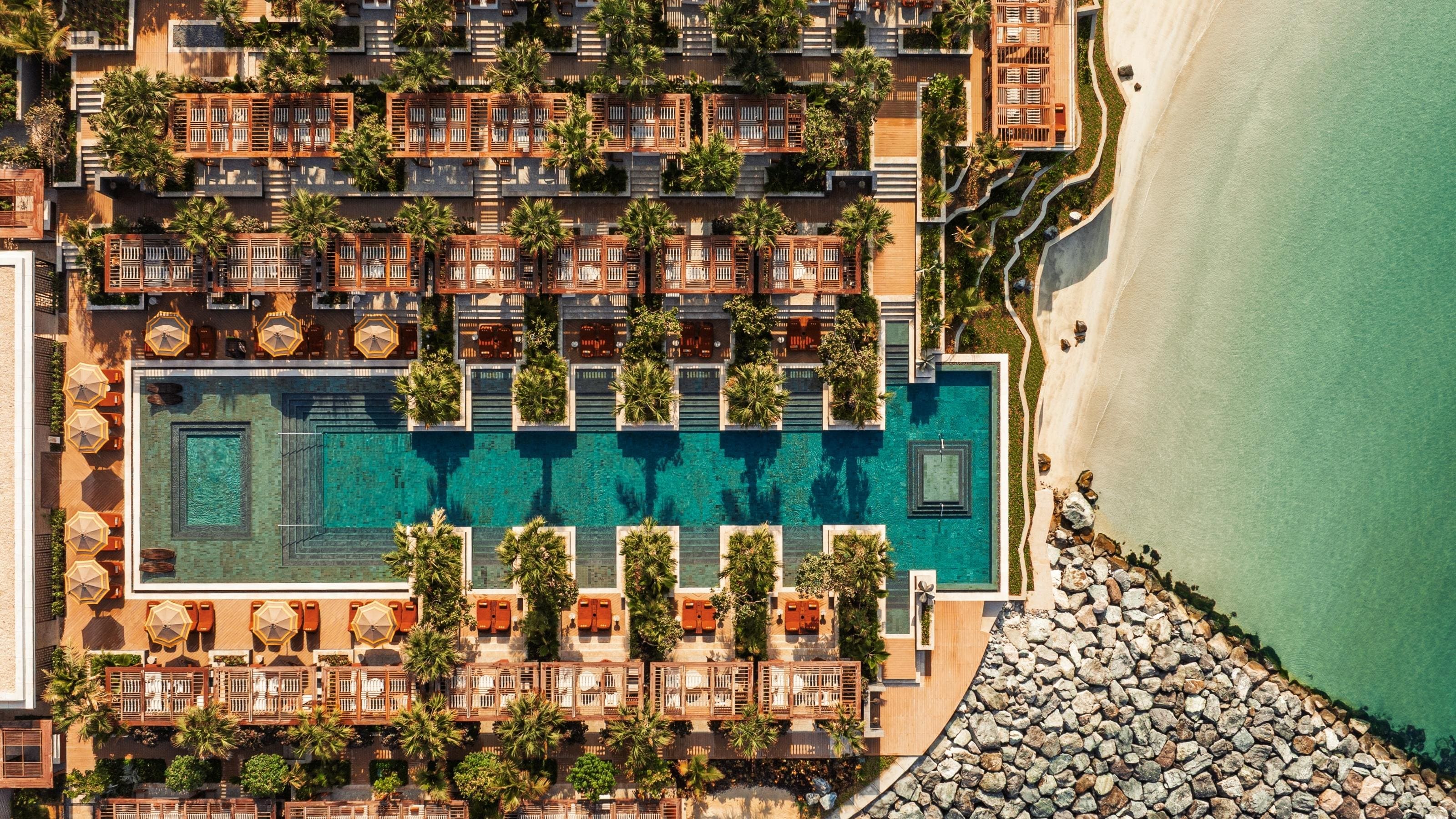 Jumeirah Marsa Al Arab - Tap to explore photos