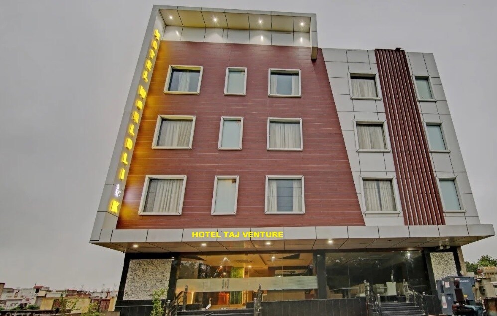Taj Venture Hotel In Agra Near Tajmahal - Tap to explore photos