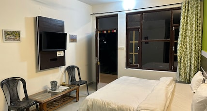 Mountain Vista Room Type - Standard Room with Mountain View