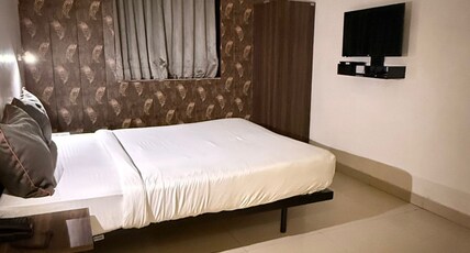 Hotel Lotus Room Type - Deluxe room