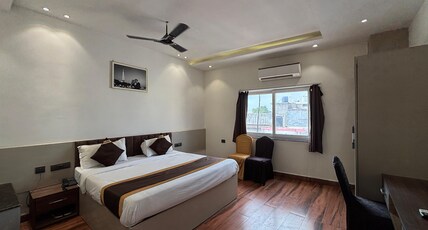 Hotel Citrus Room Type - Deluxe Room