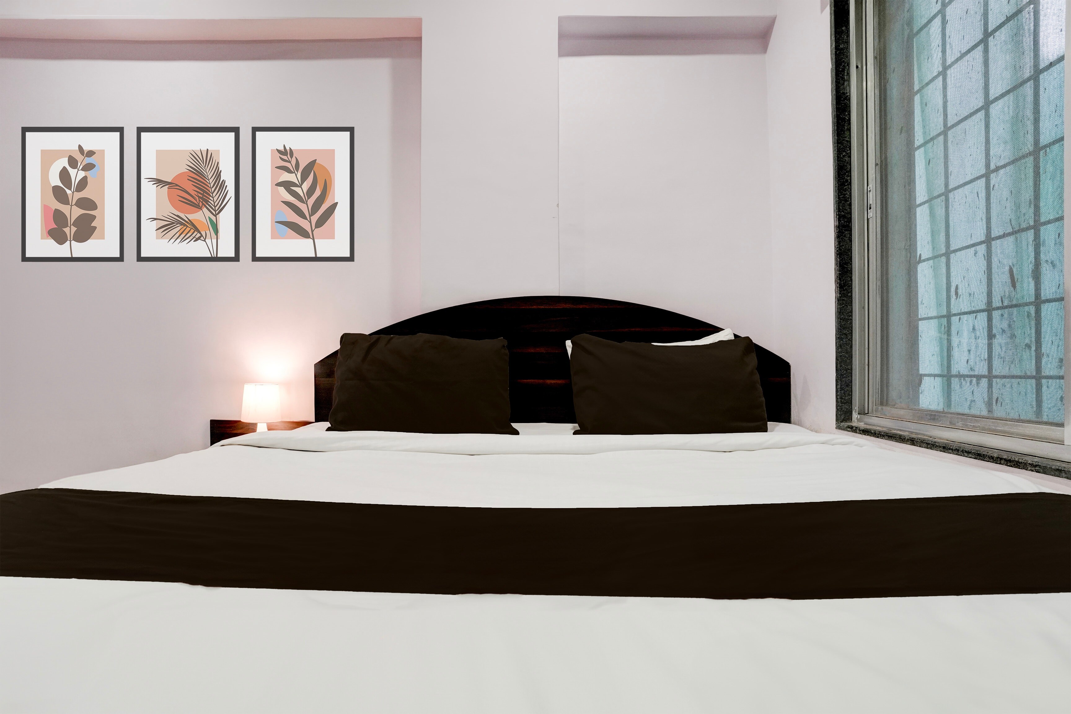 Super Hotel O Chhatrapati Nagar - Tap to explore photos