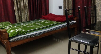 Vyshnavi home stay Room Type - Bedroom 5