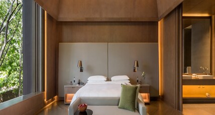 The Roseate Room Type - The Roseate Luxury Suite with Bathtub