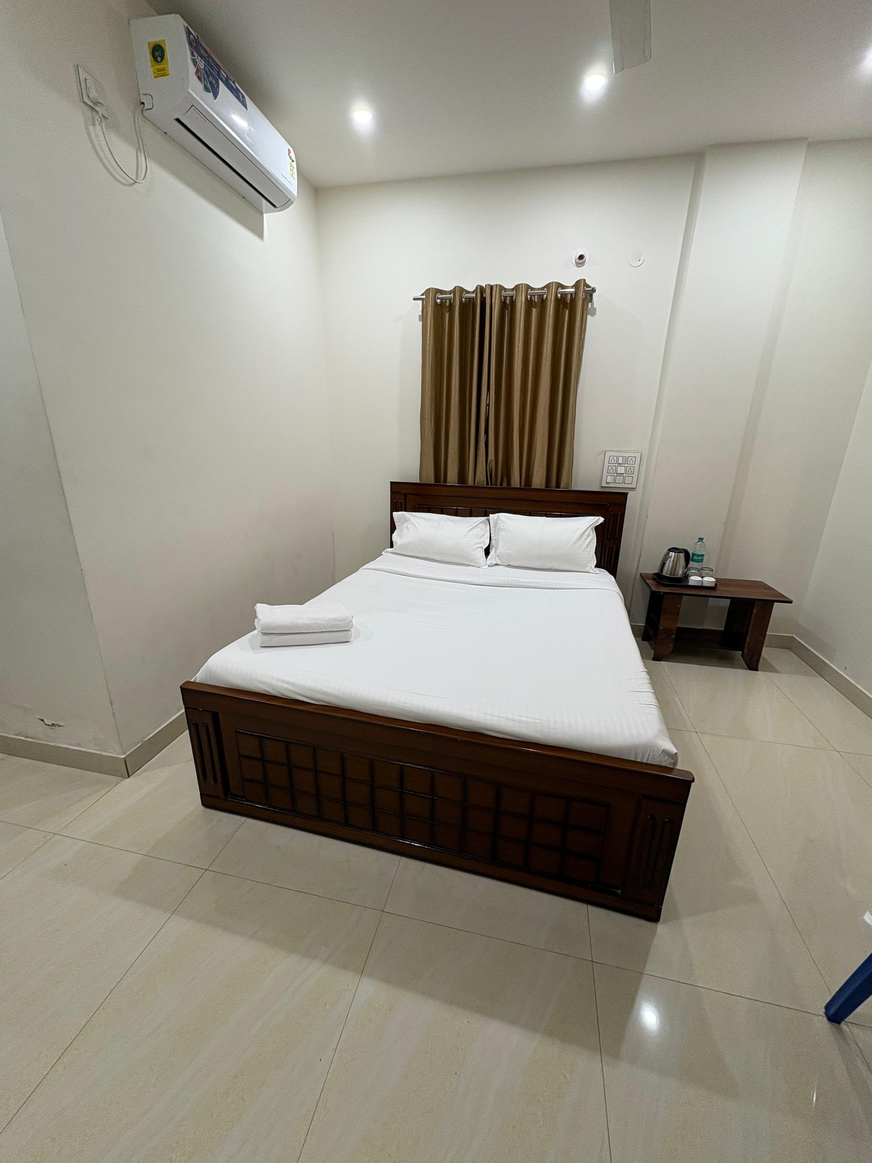 HOTEL SAFKO SUITES - Tap to explore photos