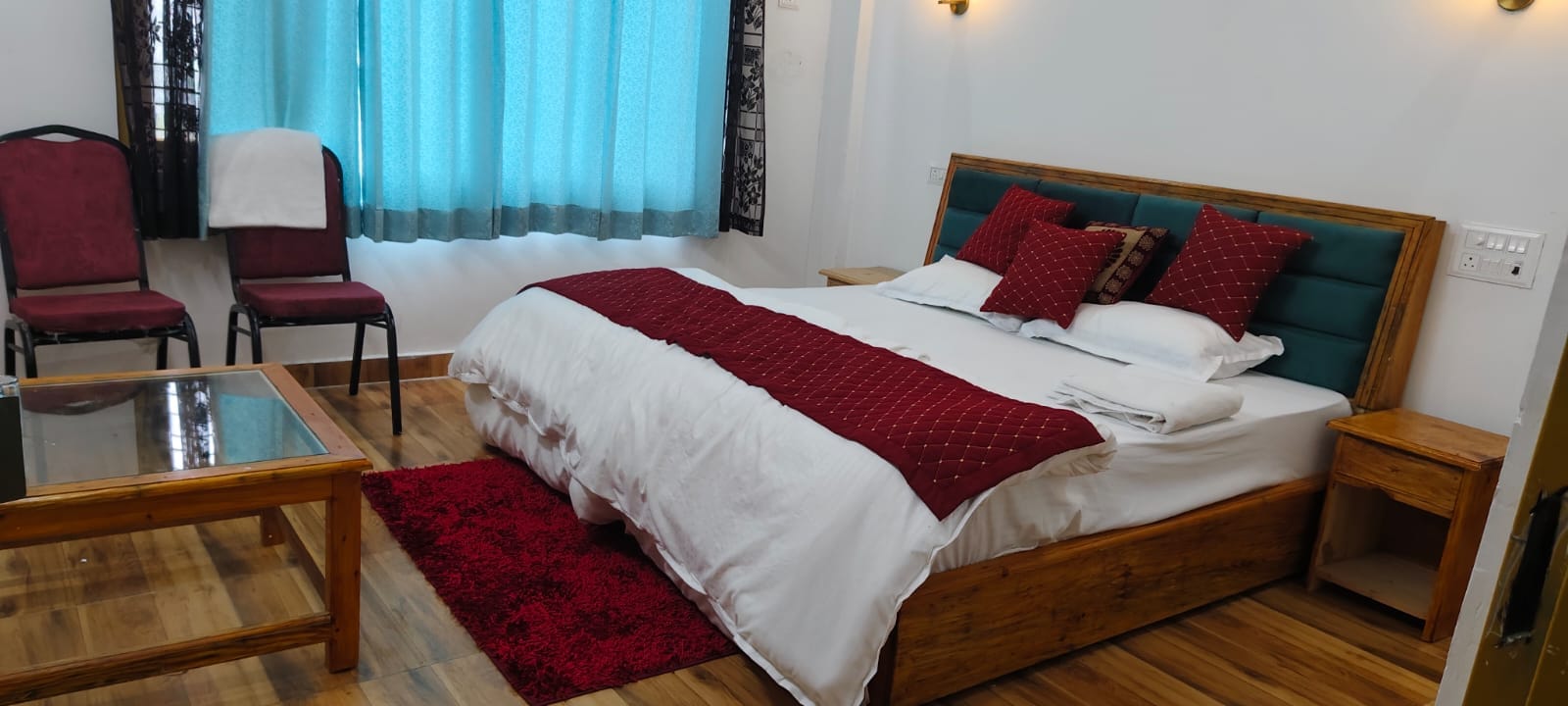 Hotel Mangalam - Tap to explore photos