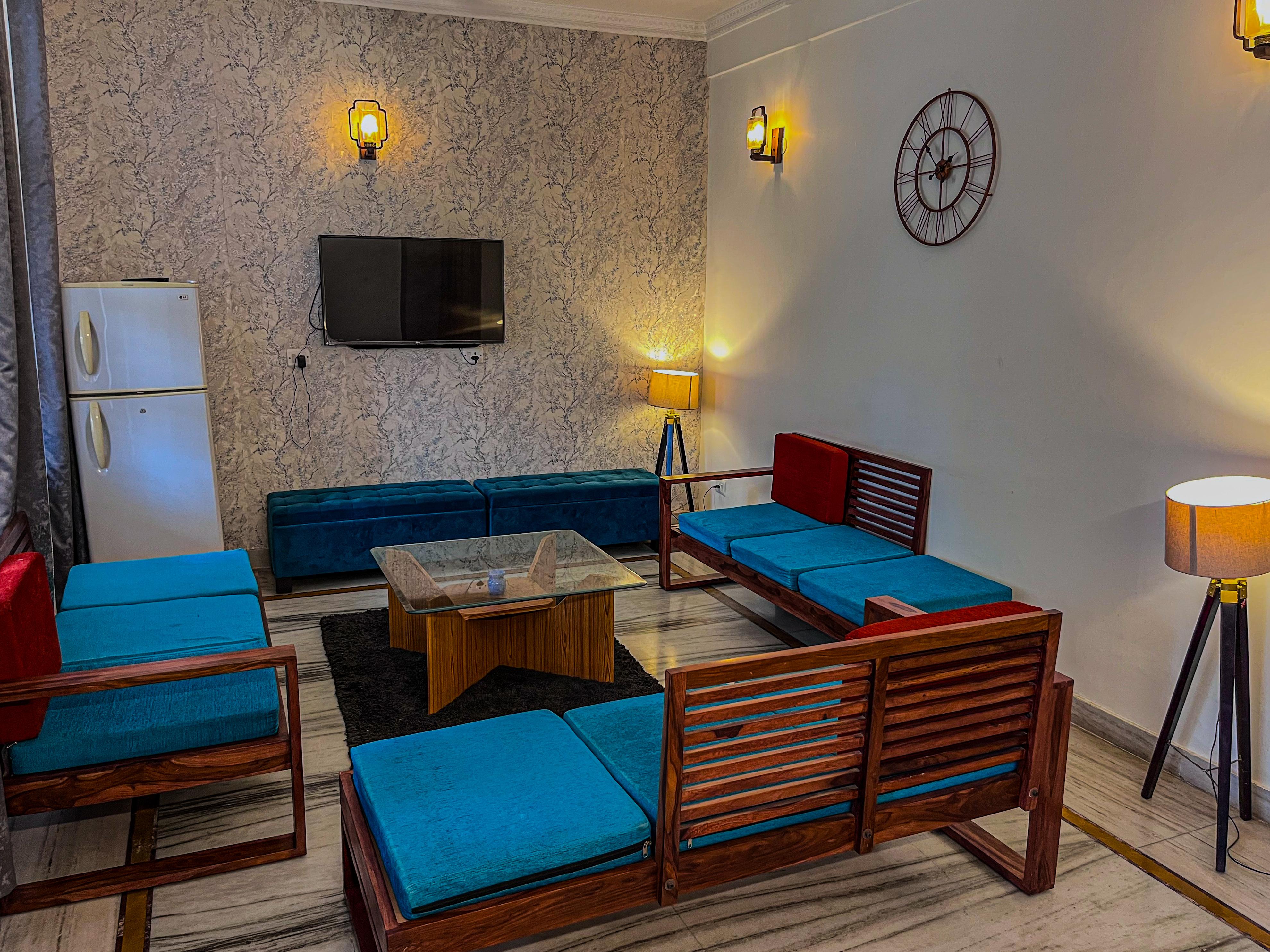 Evaras Ganges Grace Luxury Homestay - Tap to explore photos