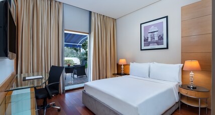 Radisson Blu Marina Hotel Connaught Place Room Type - Superior Room with Balcony
