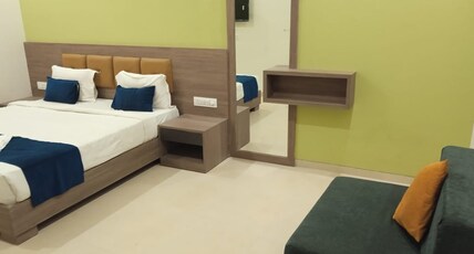 Hotel Sai Nandan Inn Room Type - Deluxe Room