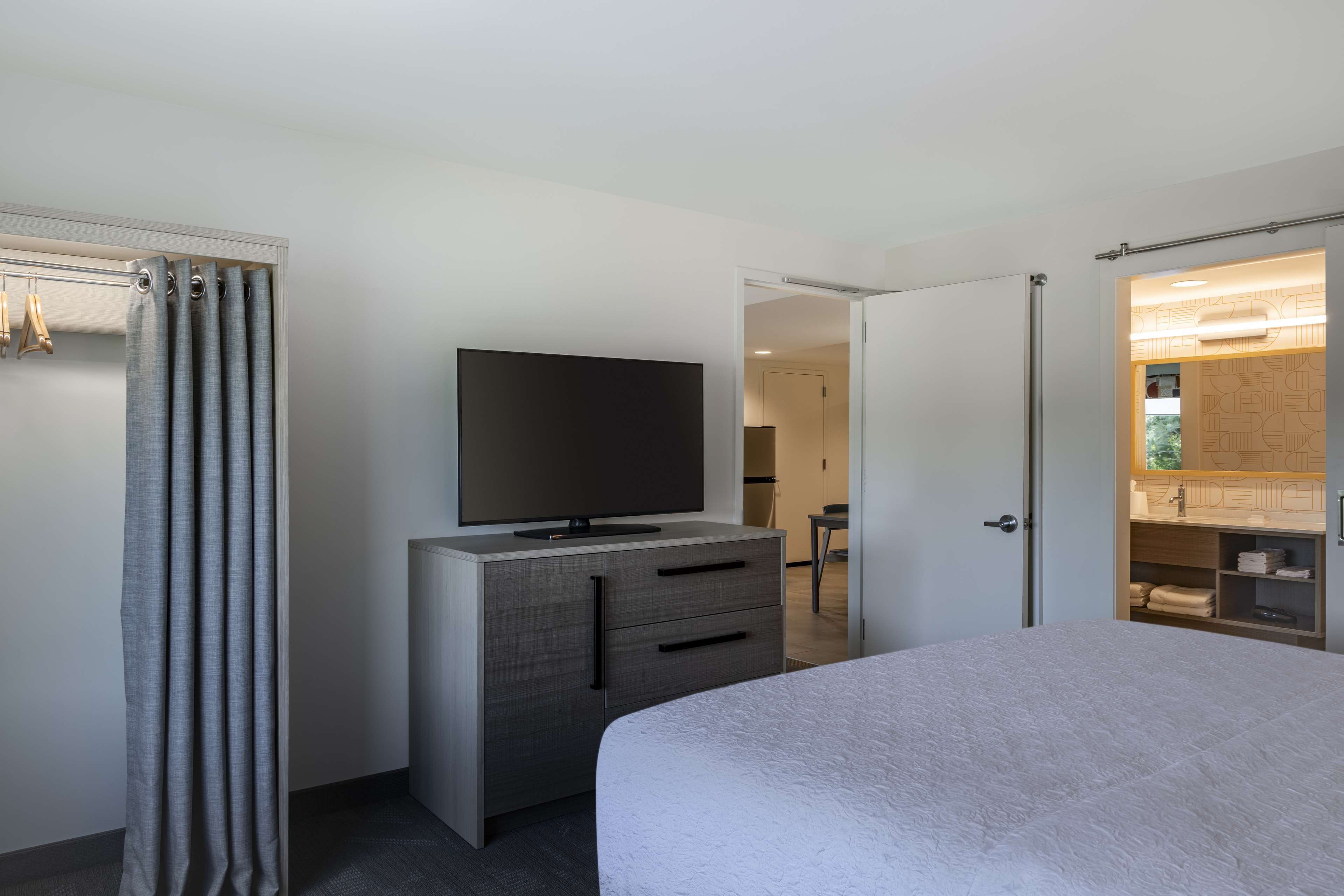 Home2 Suites by Hilton East Haven New Haven - Tap to explore photos