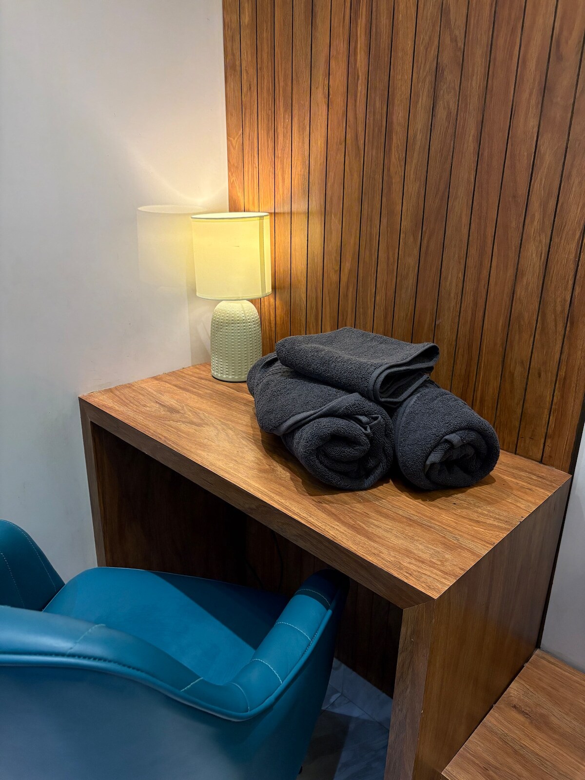 Luxury Studio Apartment in West Delhi - Tap to explore photos