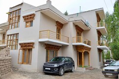 Green View Guest House