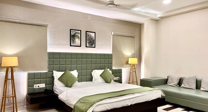 Hotel Sweet Avenue Grande Room Type - Super Deluxe A/C Room