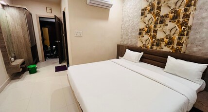 Hotel Shiv Mahima Room Type - Deluxe Room