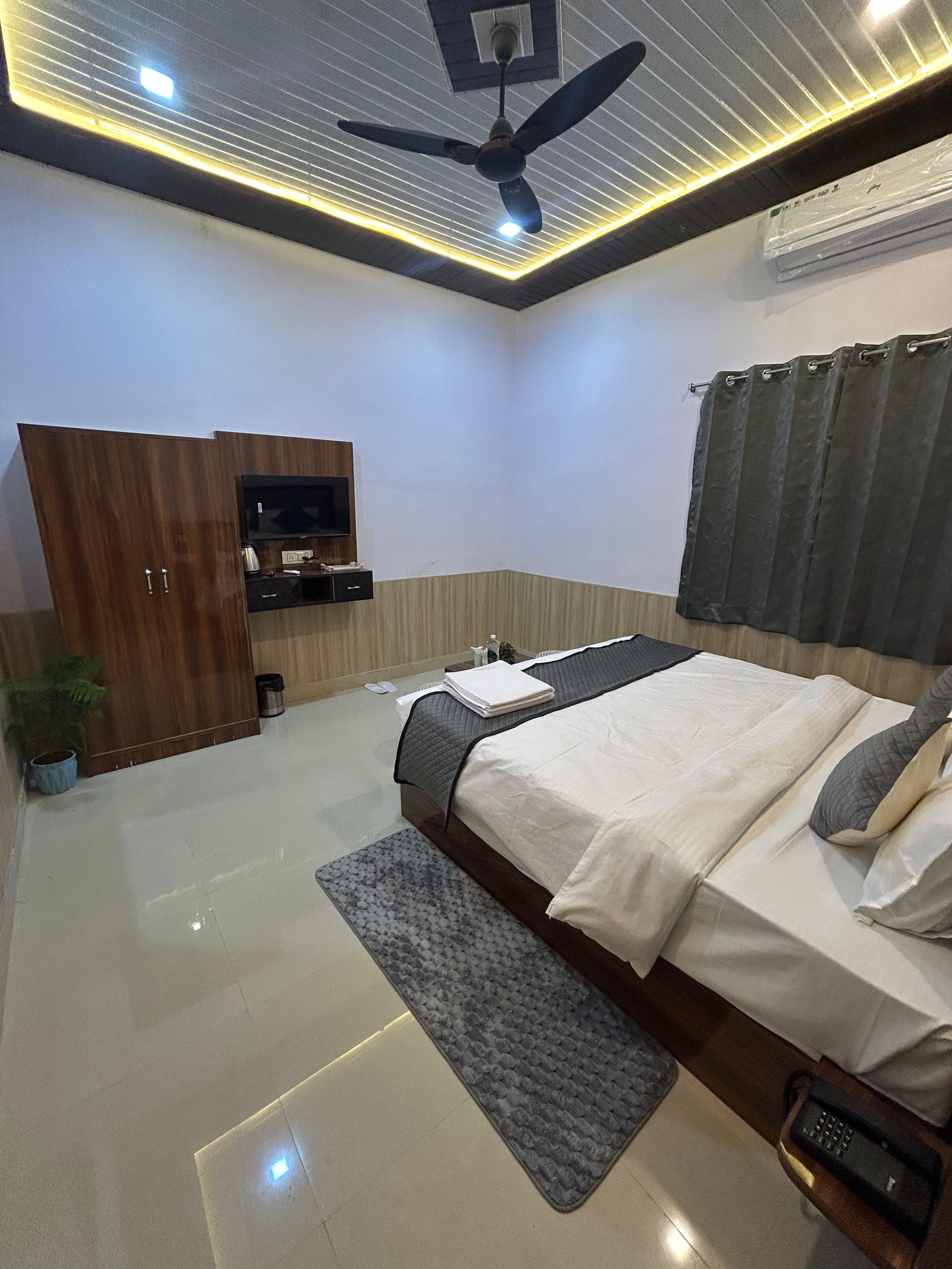 Blackberry Resort - Tap to explore photos