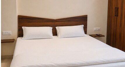 Happy Stays Room Type - Bedroom 5