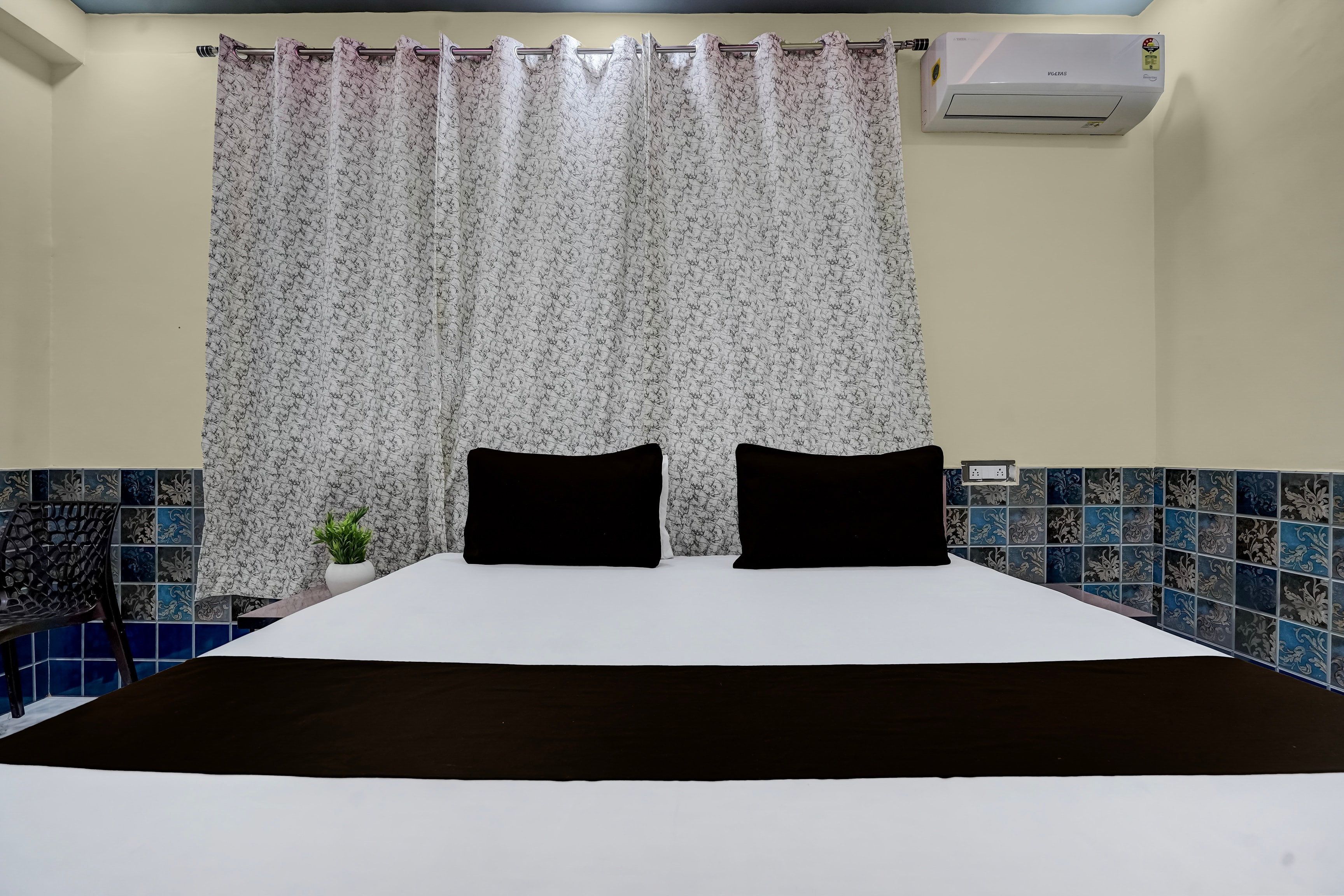 SPOT ON Swastik hotel - Tap to explore photos