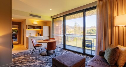 Peppers Marysville Room Type - One bedroom balcony suite with 1 King bed