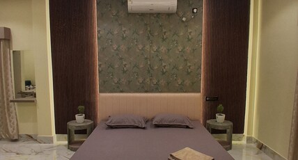 The Oasis Homestay Room Type - Bedroom 3 ( Master Bedroom)