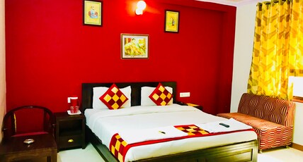 Tuk Tuk Backpackers Room Type - Deluxe Double Room