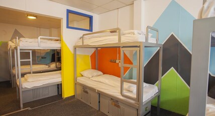 Flying Pig Downtown Room Type - Bed in 16-Person Mixed Dormitory Room