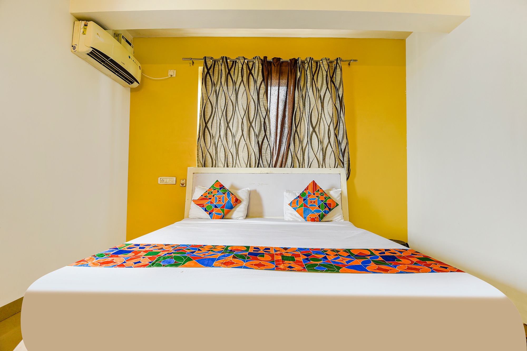 FabHotel Dewa - Nr. Dabolim International Airport - Tap to explore photos
