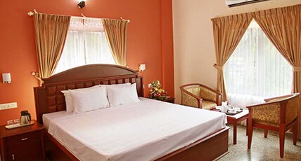 Hotel KR Grand Residency Room Type - Deluxe AC Room