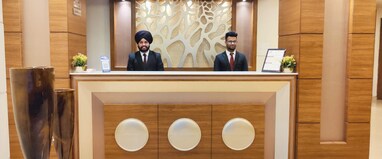 Hotel Regal - 30 seconds walk from Golden Temple