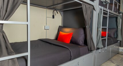 Loop by Zolo Baani Square, Gurugram Room Type - 8 Bed Mixed Dorm | AC Free WiFi
