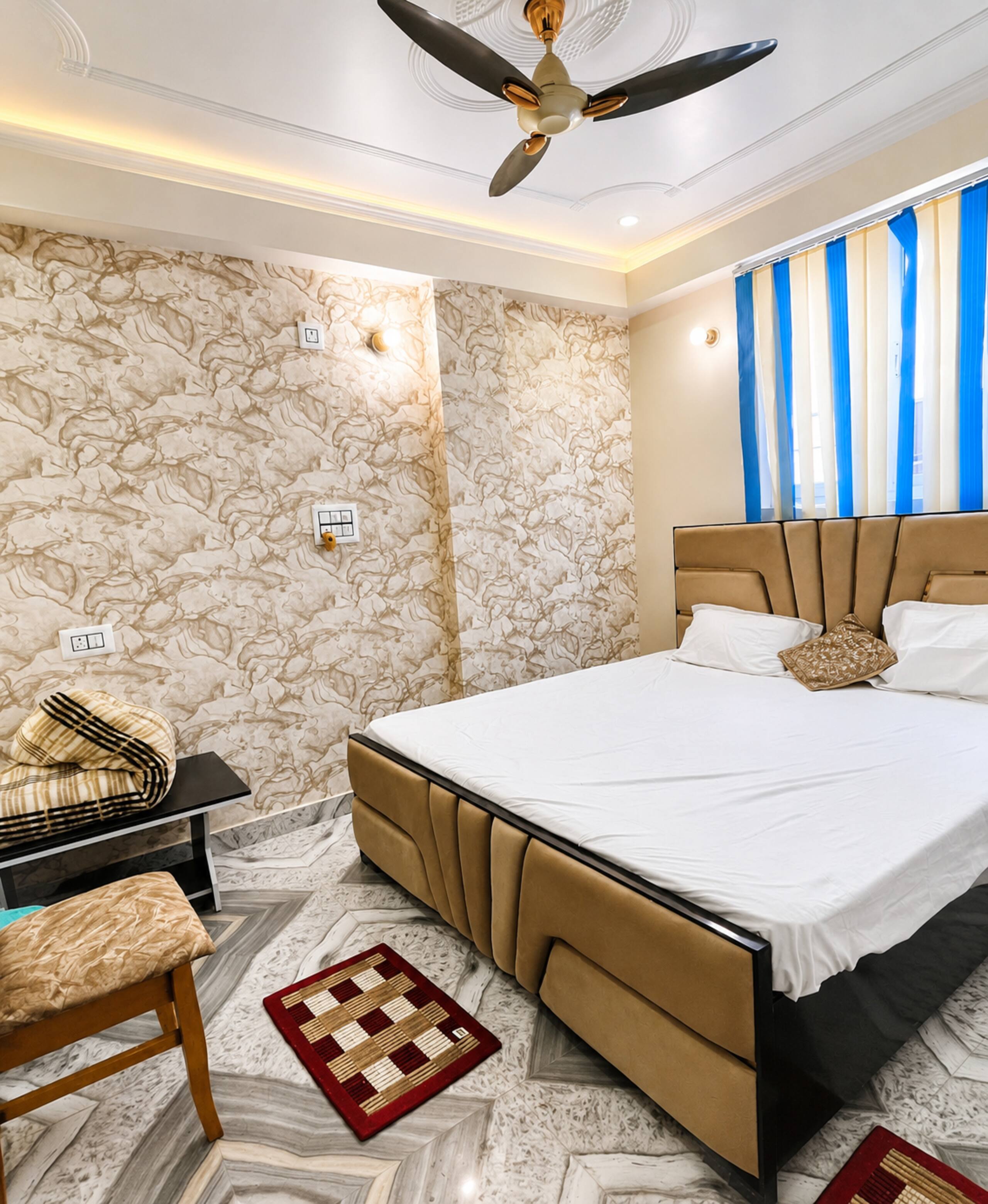 Prime stay near Patna Junction AC room - Tap to explore photos