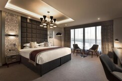 DoubleTree by Hilton Edinburgh - Queensferry Crossing