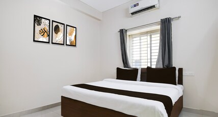 Hotel O AMRITA PREMIUM Room Type - Classic