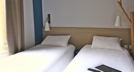 ibis Styles Moulins Centre Room Type - Standard room with 2 single beds