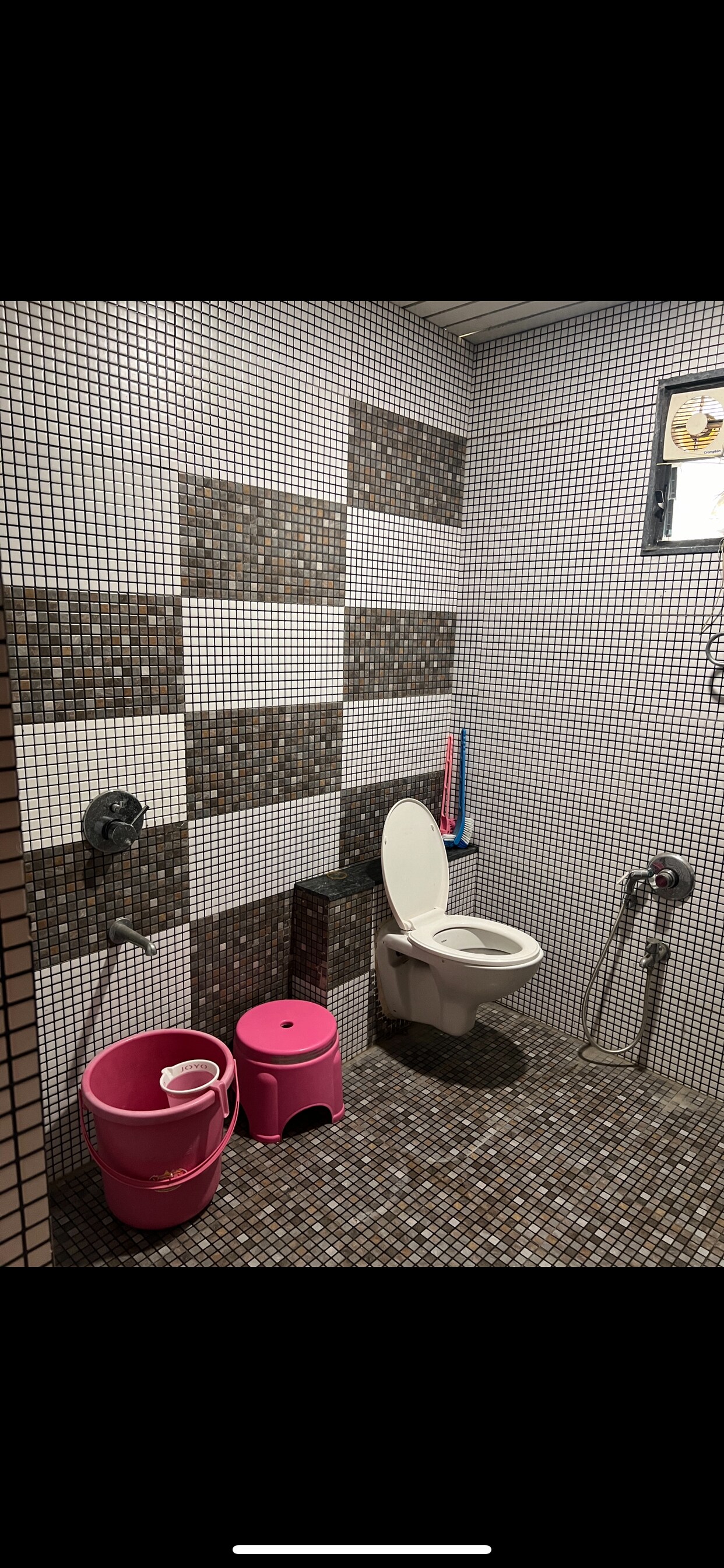 Kings villa - Tap to explore photos