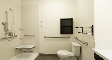Candlewood Suites Buda - Austin SW, an IHG Hotel Room Type - 1 King Studio Suite Comm Accessible Tub