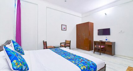 Hotel Gitanjali Luxury Suites Room Type - Premium Luxury Room With Balcony