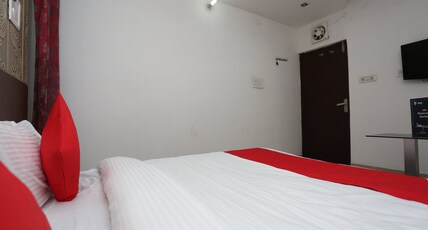 Hotel O Pearl Room Type - Classic